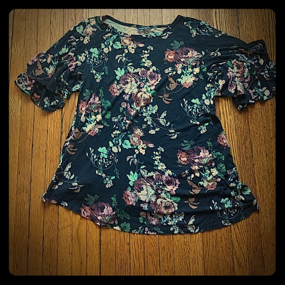 Black Floral Ruffle-Sleeve Top